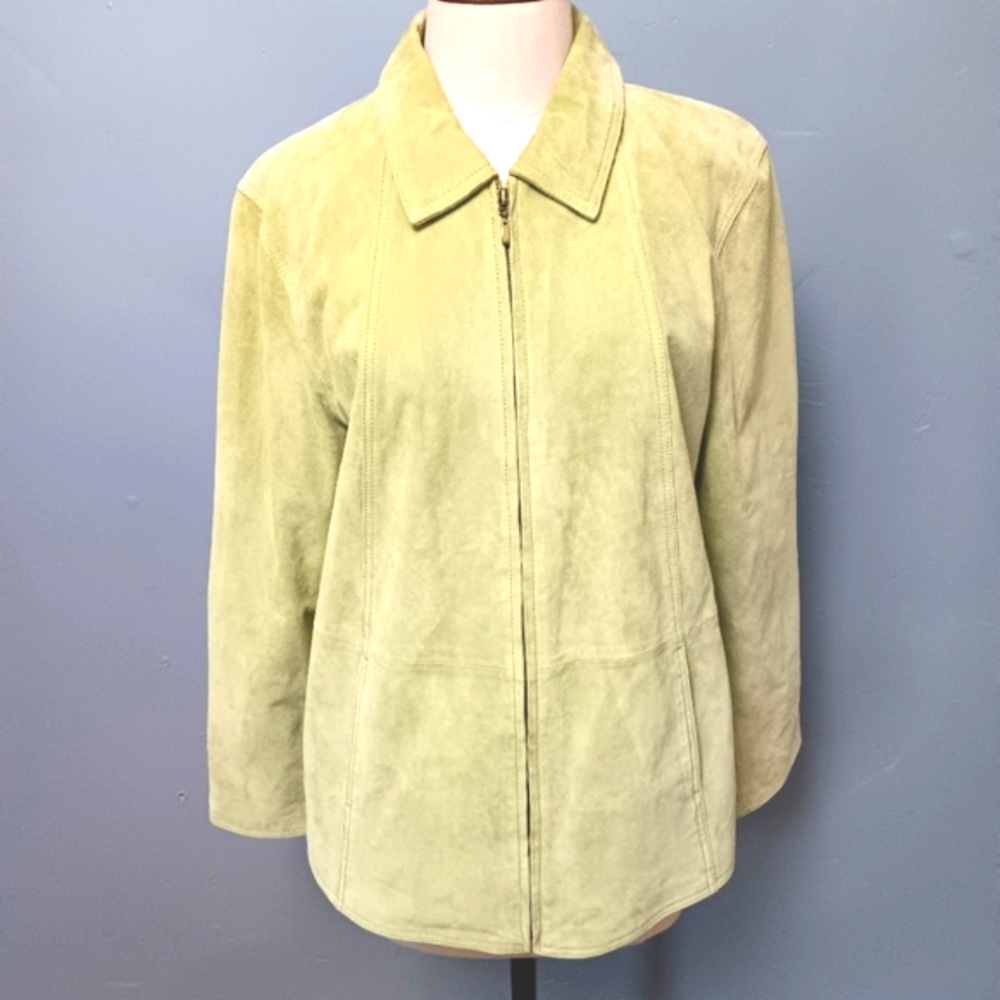 Coldwater Creek oversized gree suede zip up jacket W pockets. Large Petite